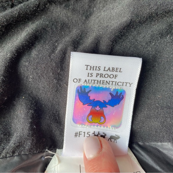 🚨LAST CALL/PRICE🚨Moose knuckles puffer - Picture 7 of 10